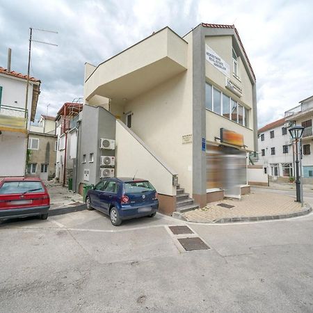 Studio Apartman Salis Vodice Apartment Bagian luar foto