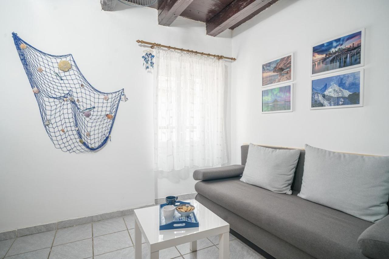 Studio Apartman Salis Vodice Apartment Bagian luar foto